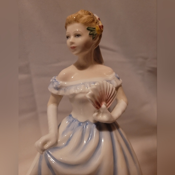 Royal Doulton Claire HN3646 - Picture 4 of 4